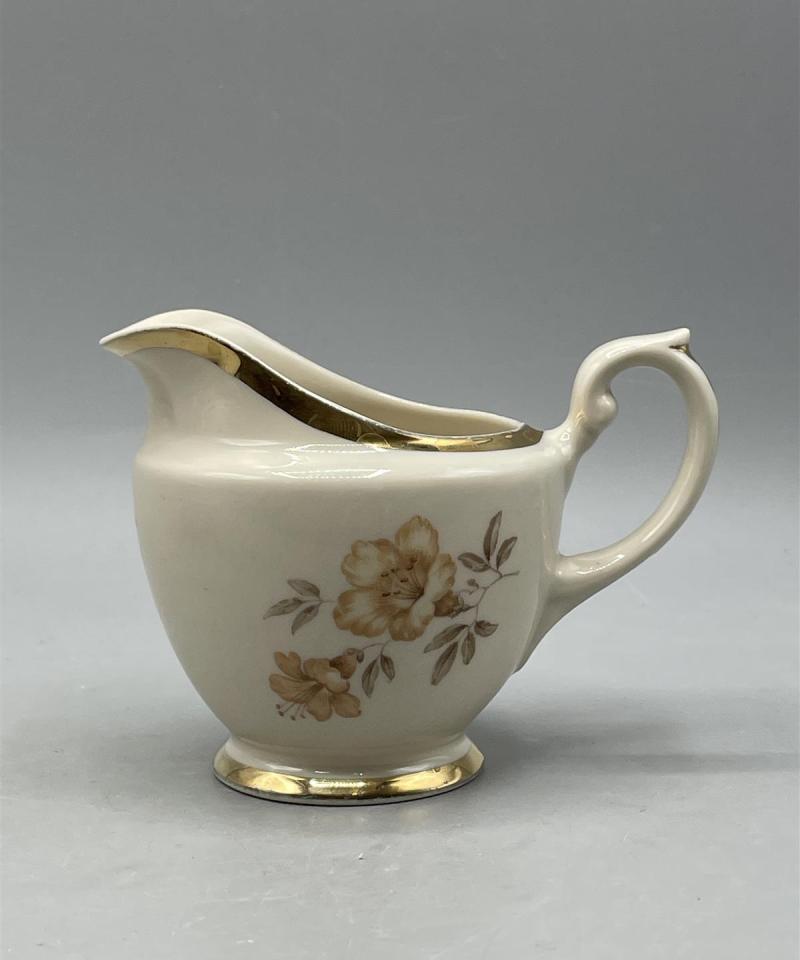 Arabia Myrna sokerikko ja kermakko, Olga Osol