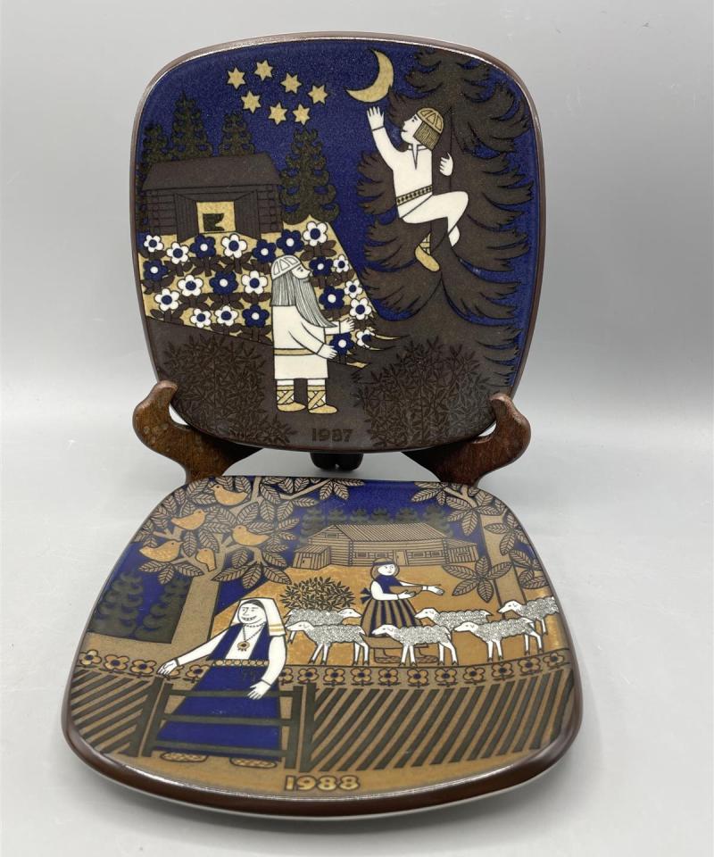 Arabia Kalevala vuosilautaset 11-osaa 1980-1990