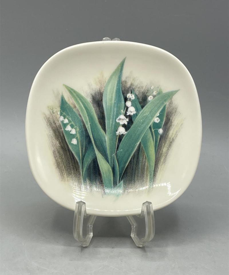 Arabia WWF Kielo seinälautanen