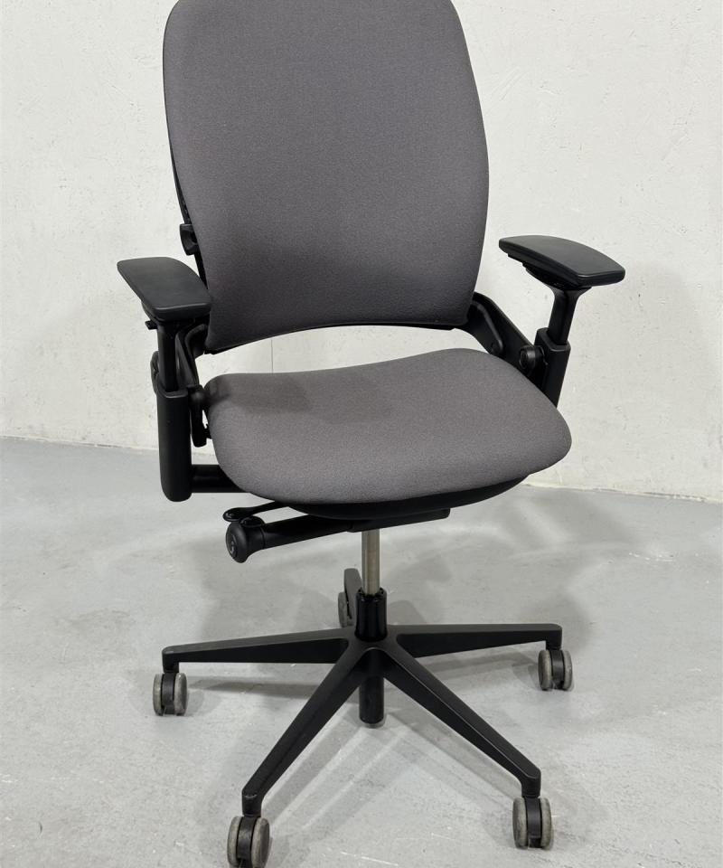Steelcase Leap toimistotuoli