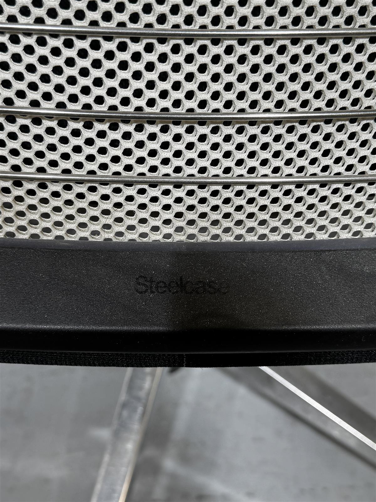 Steelcase Think toimistotuoli