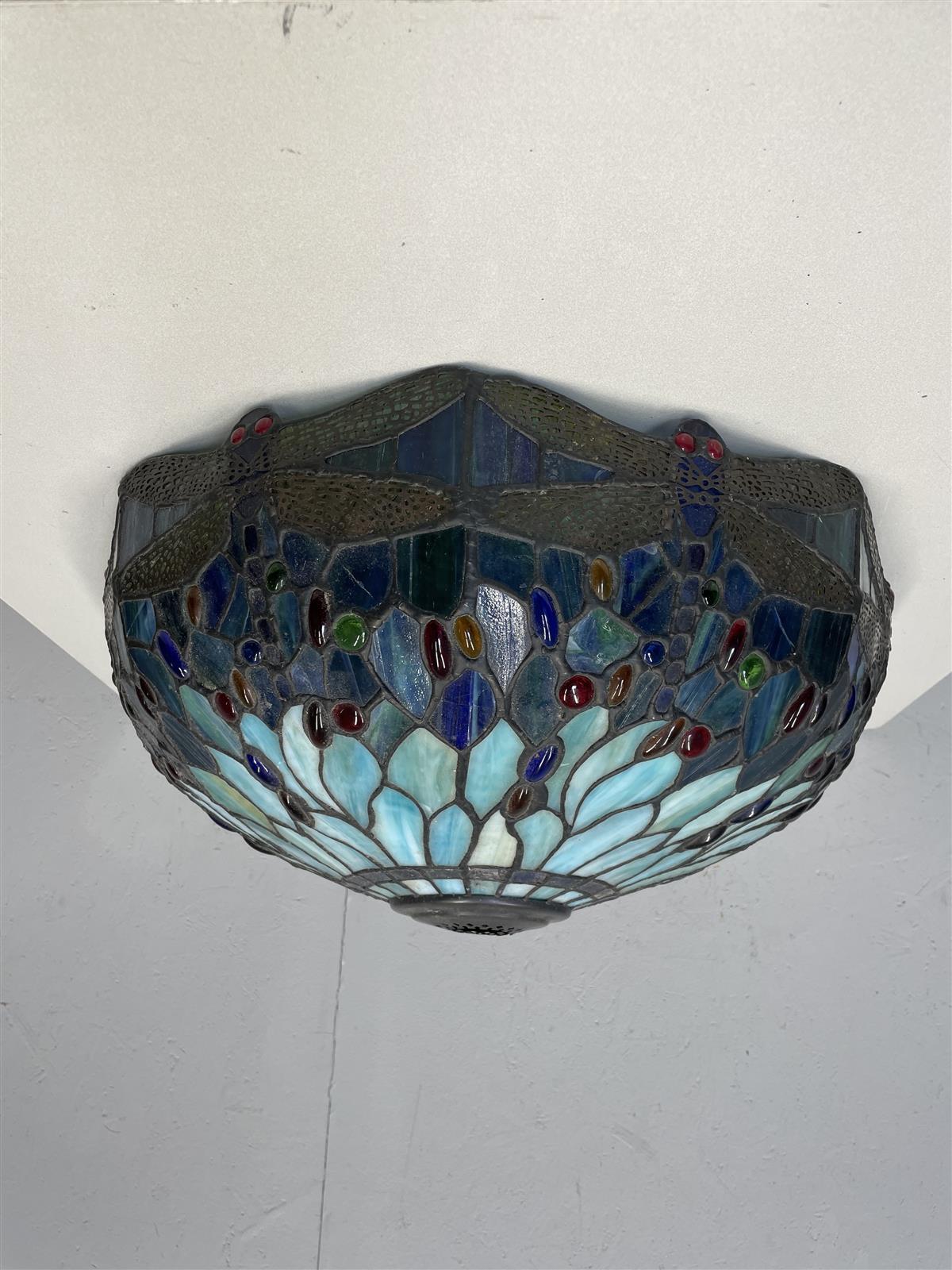 Vintage Tiffany-tyylinen kattovalaisimen varjostin