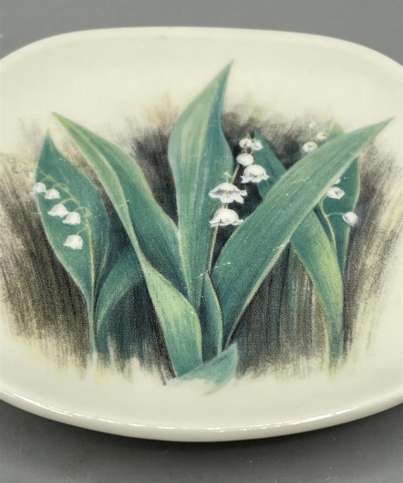 Arabia WWF Kielo seinälautanen