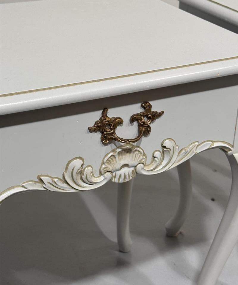 Vintage rokokoo yöpöydät (2 kpl)