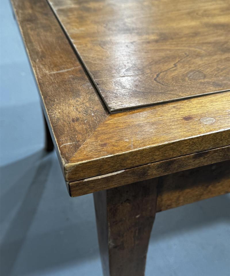 Vintage ruokapöytä 100x90cm levitettävä