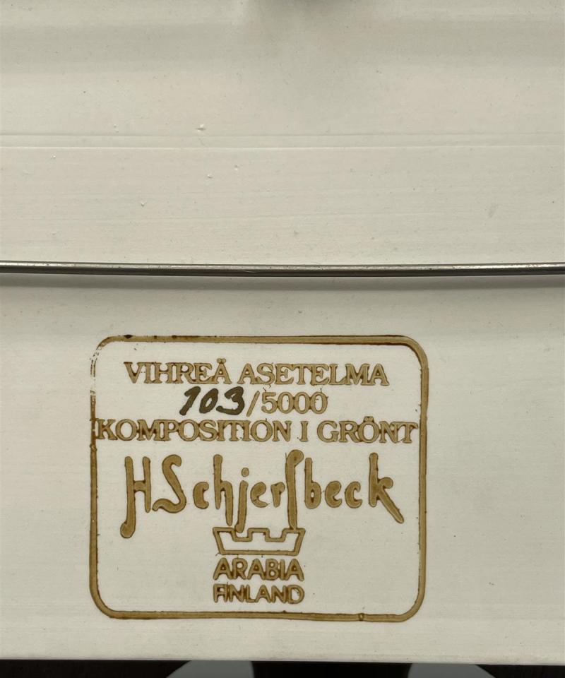 Arabia Helene Schjerfbeck seinälaatta 2kpl