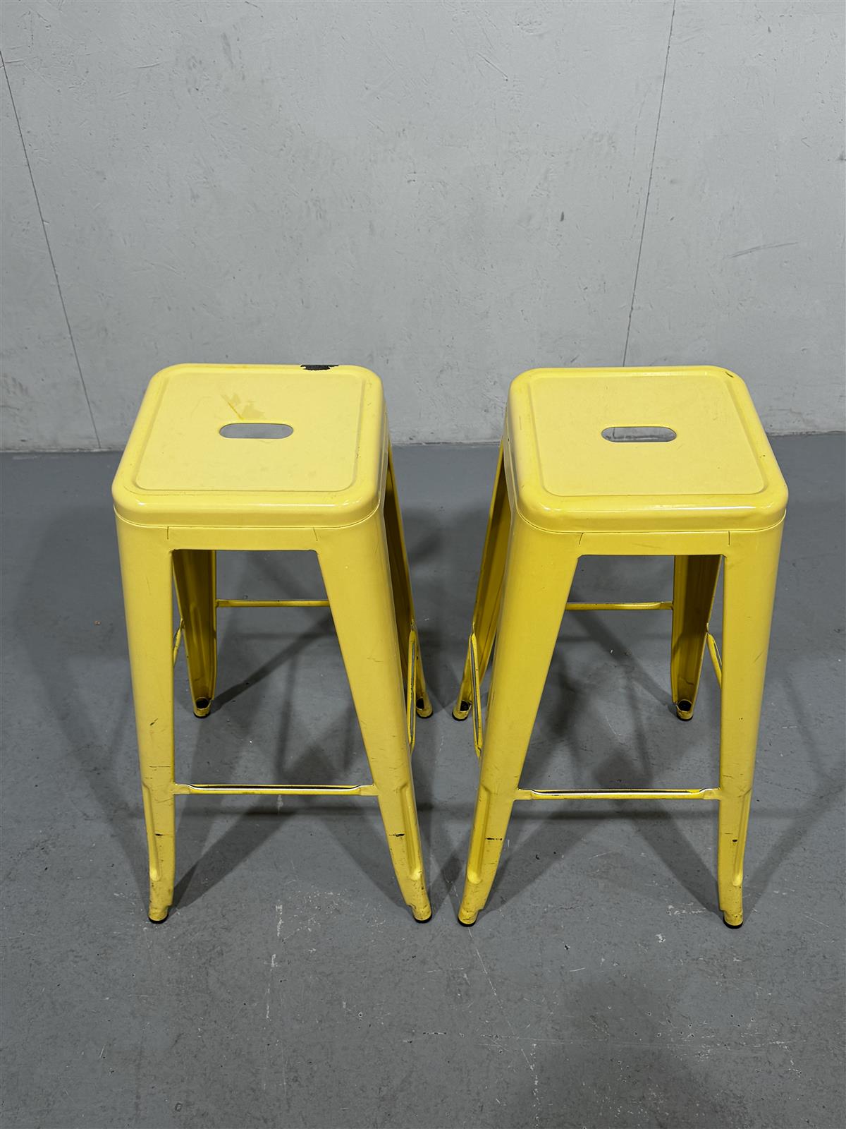 Keltainen korkea jakkara (2kpl)