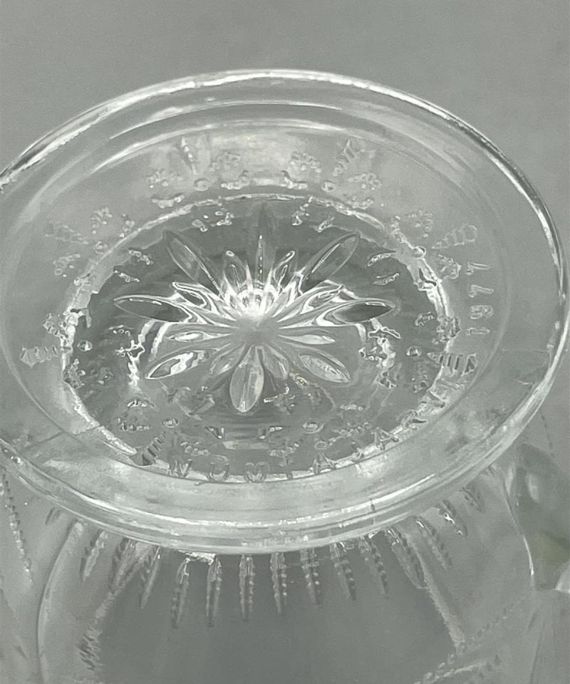 Nuutajärvi Apila sokerikko ja kermakko, Kerttu Nurminen