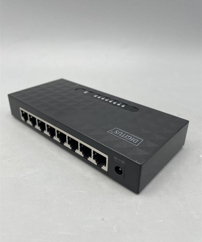 Digitus DN80064 8-porttinen gigabit-kytkin