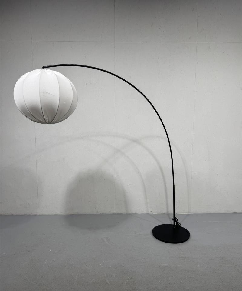 Lattiavalaisin, valkoinen varjostin