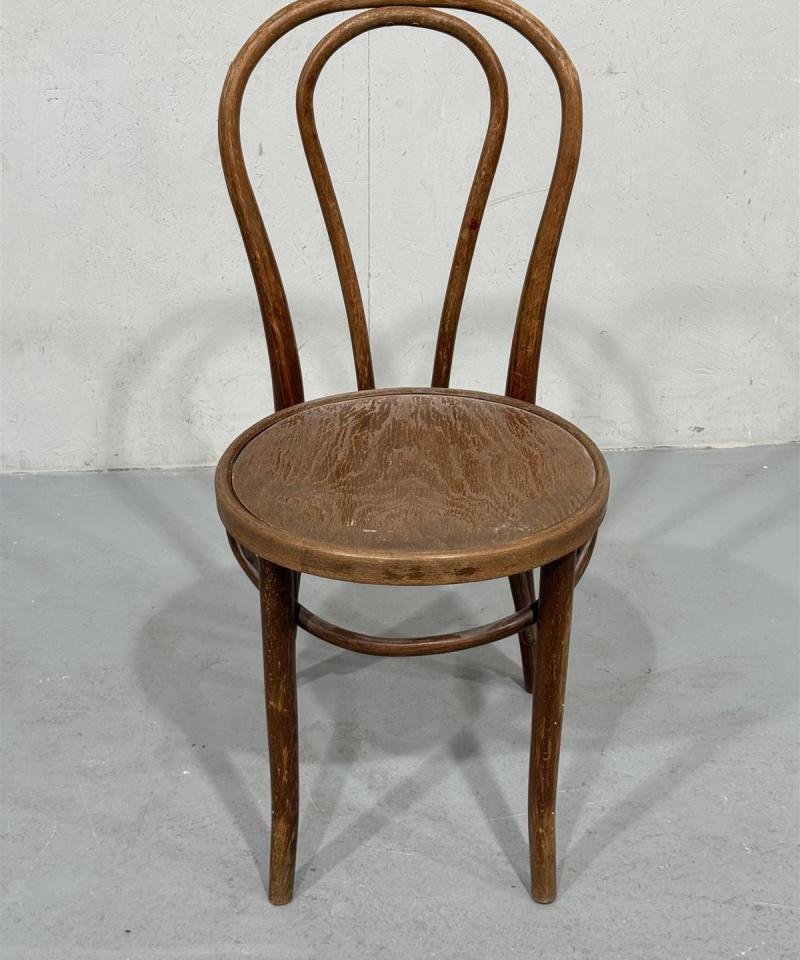 Thonet tyylinen tuoli
