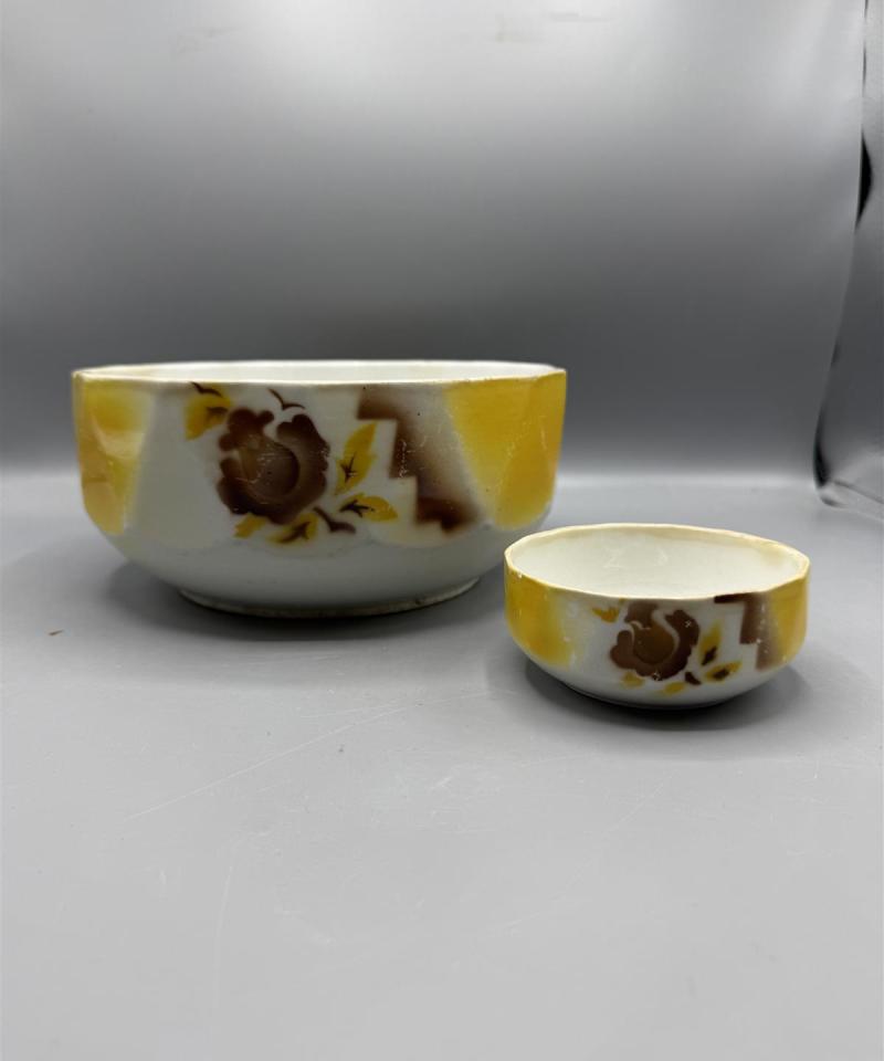 Arabia M-mallin kulho ja pieni kulho, puhalluskuviointi