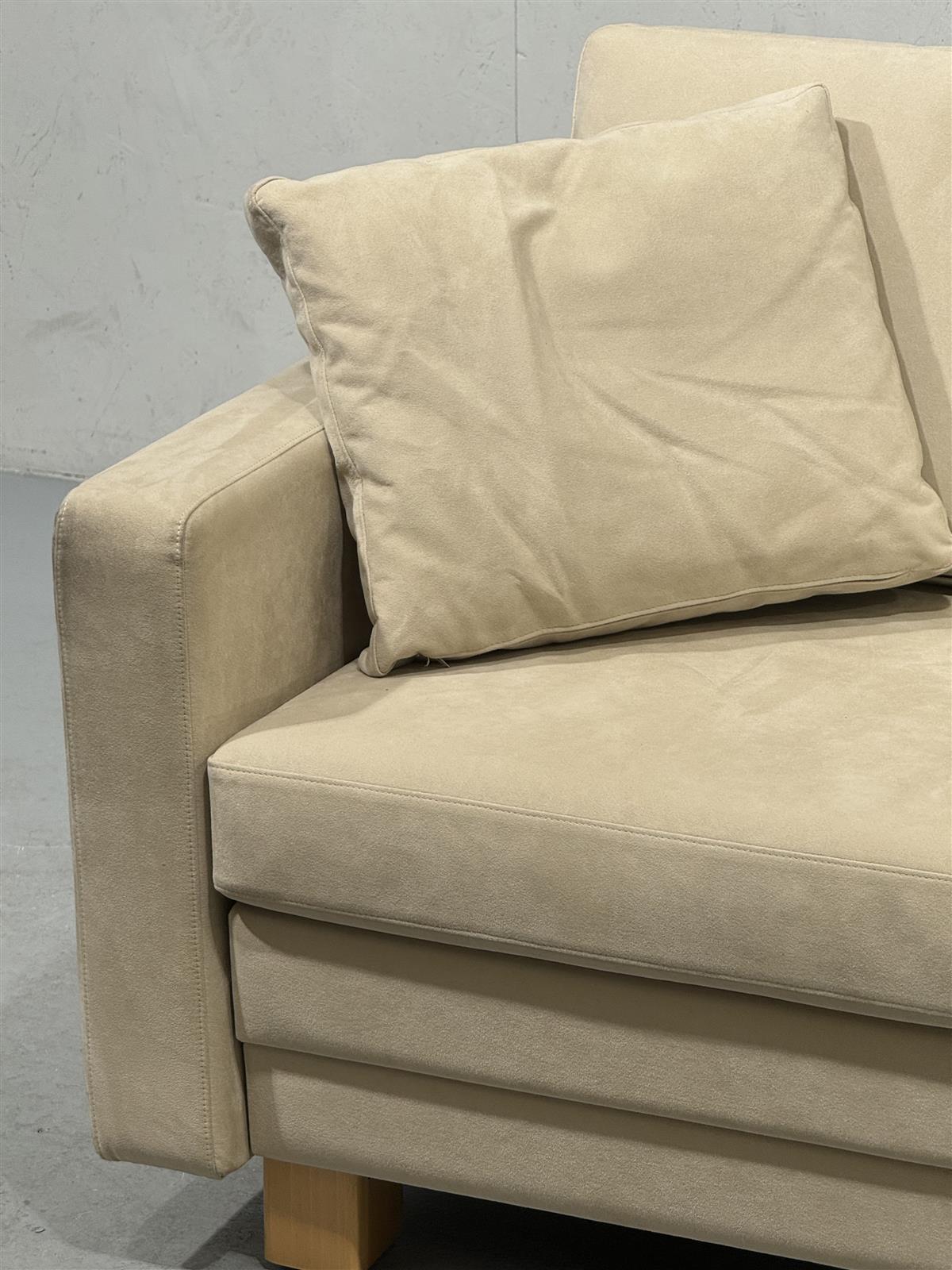 Artek 549 vuodesohva, alcantara verhoilu