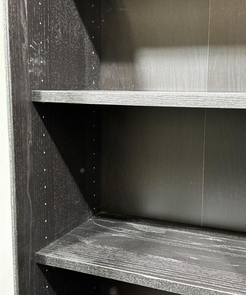 Ikea Billy vitriinikaappi musta