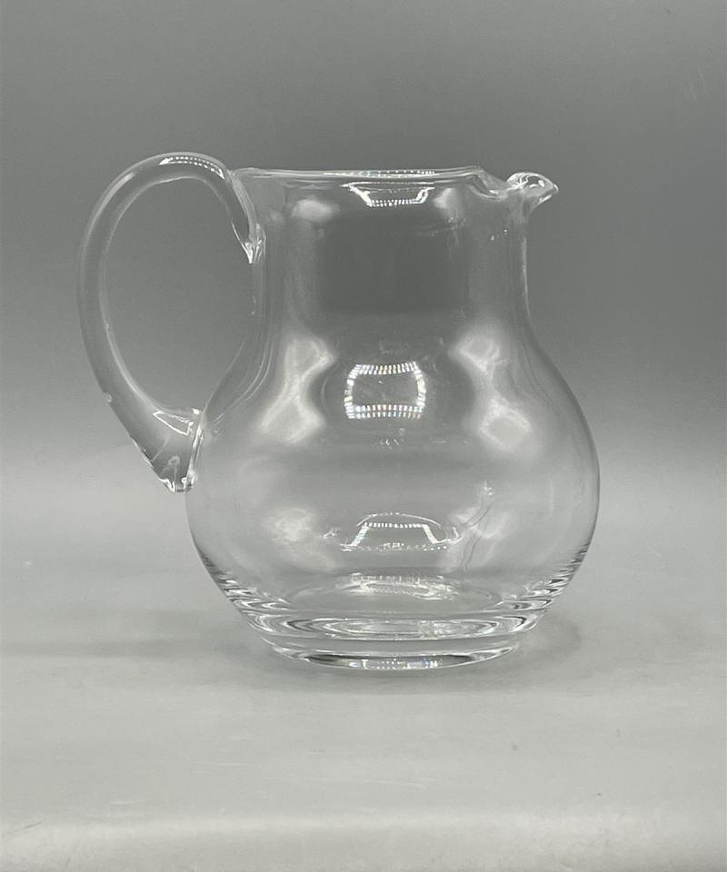 Kirkas lasikannu jääpalakannu