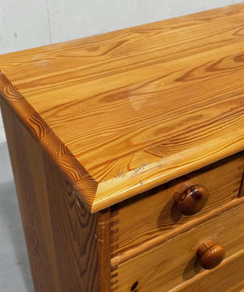 Mäntypuu lipasto 9 vetolaatikkoa