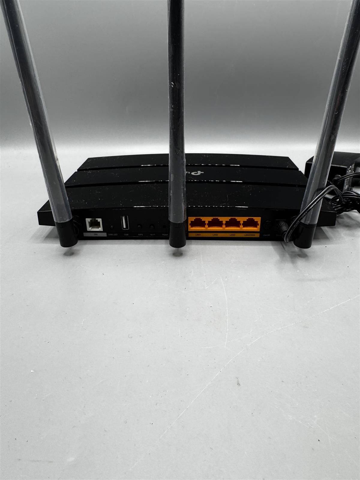 TP-Link Archer VR400 AC1200 reititin