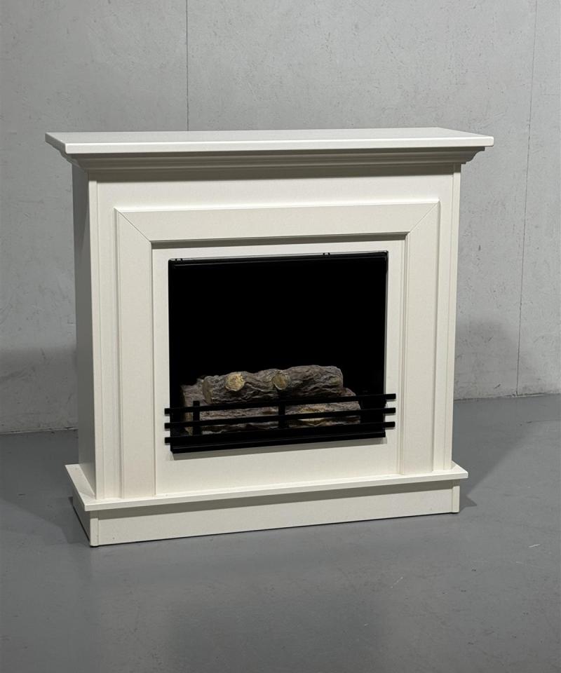 Sisustustakka valkoinen