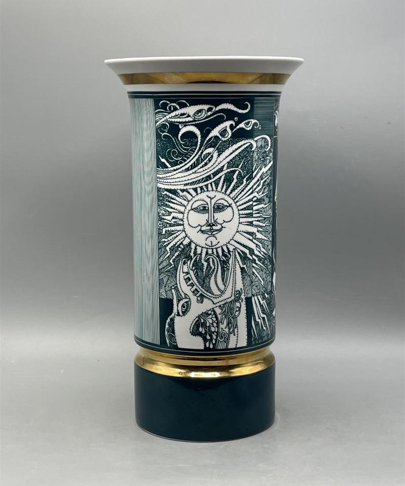 Holloháza posliinivaasi