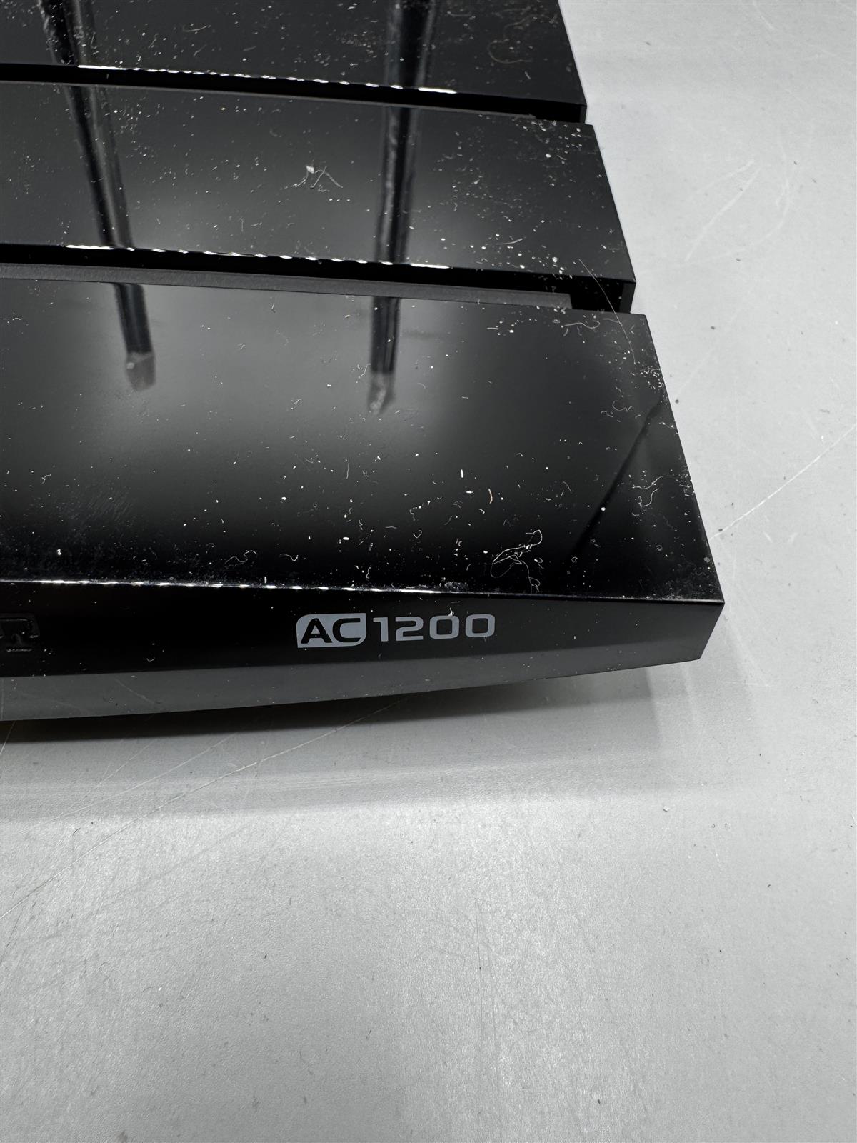 TP-Link Archer VR400 AC1200 reititin