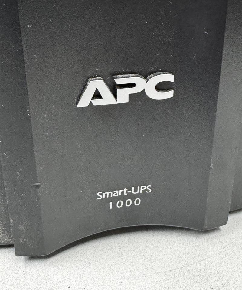 APC Smart-UPS 1000