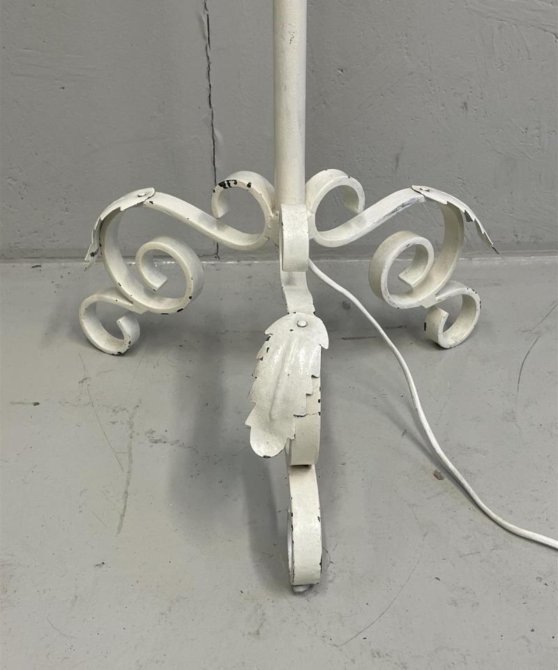 Vintage Rustiikki lattiavalaisin