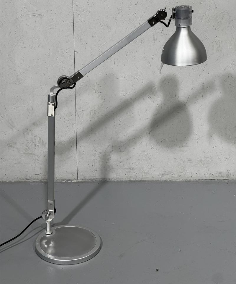 Marset Atila pöytävalaisin Joan Gaspar