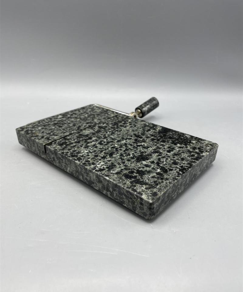 Juustoleikkuri marmori