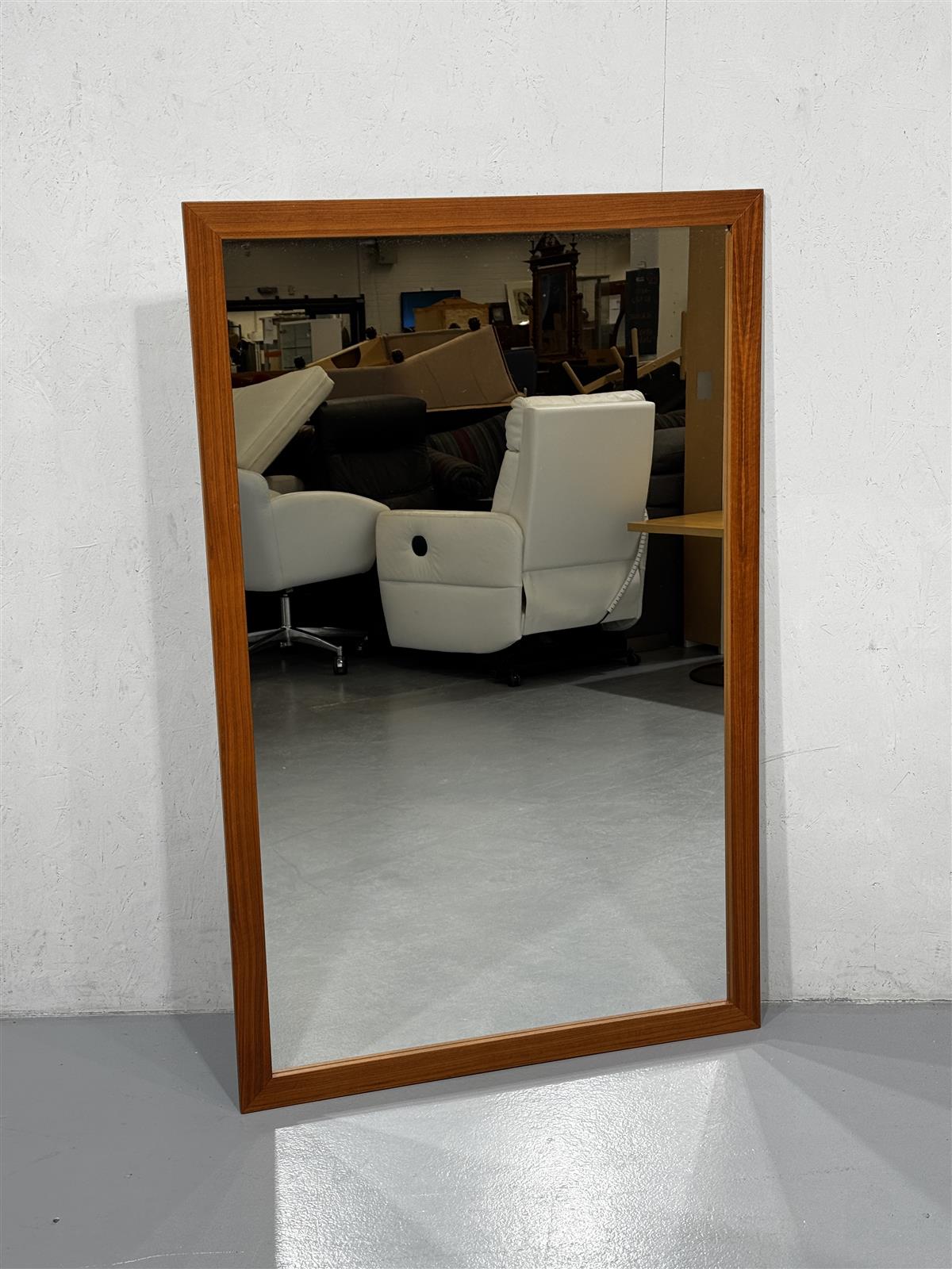 Peili puukehyksellä 90x140