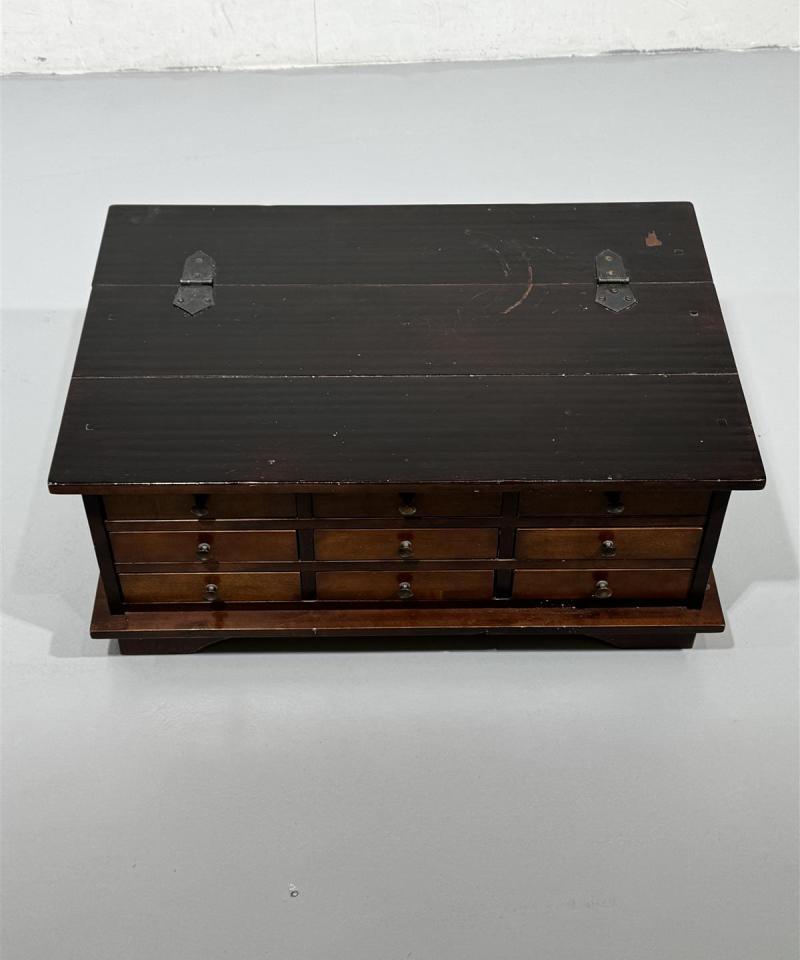 Arkkupöytä massiivipuu 90x60