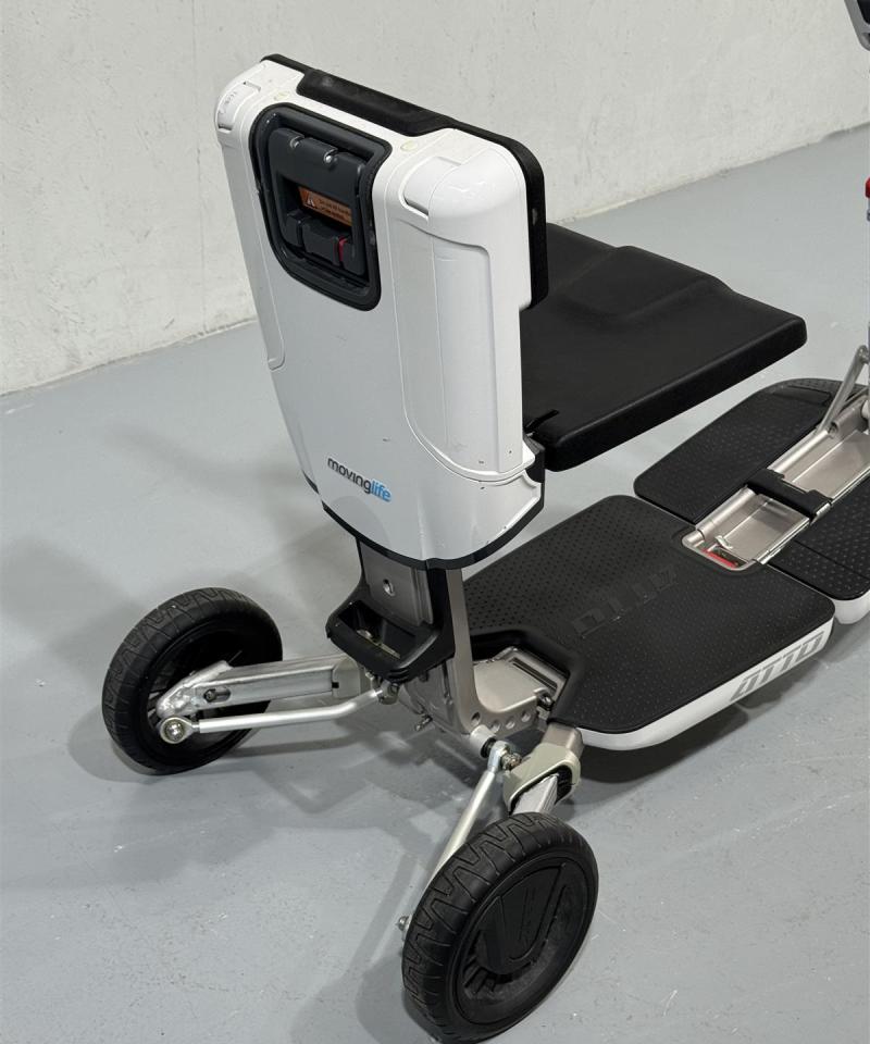 Movinglife Atto taitettava sähköskootteri (viallinen)