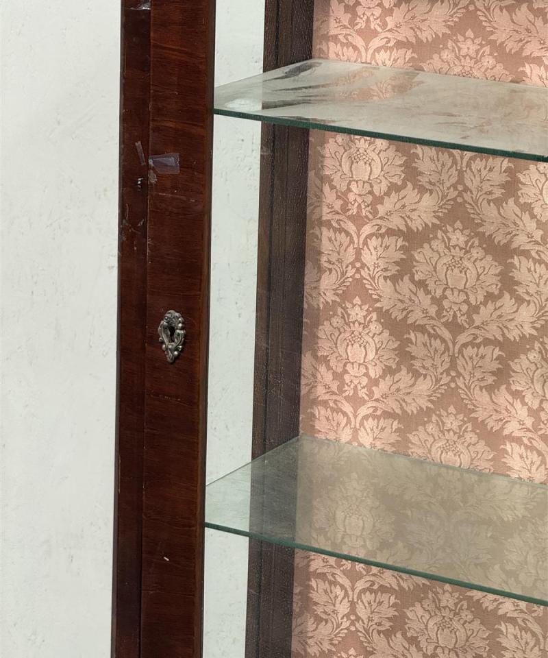 Rokokoo vitriinikaappi