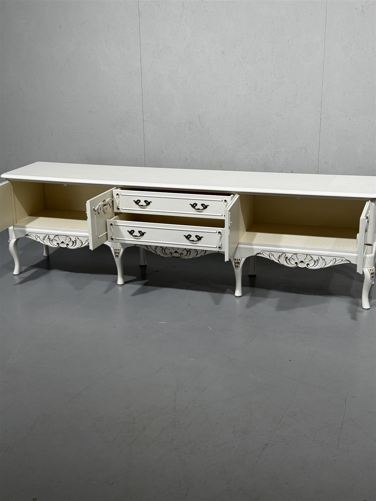 Talonpoikaisrokokoo senkki 220cm