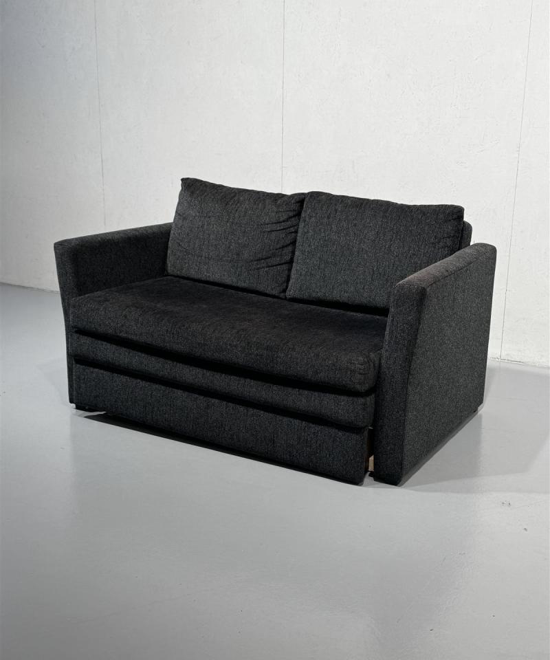 Vuodesohva 2 istuttava