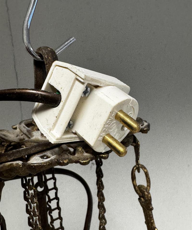 Jugend kattovalaisin