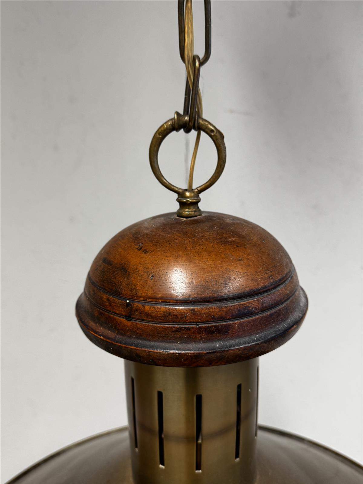 Rustiikki Riippuvalaisin puukoriste