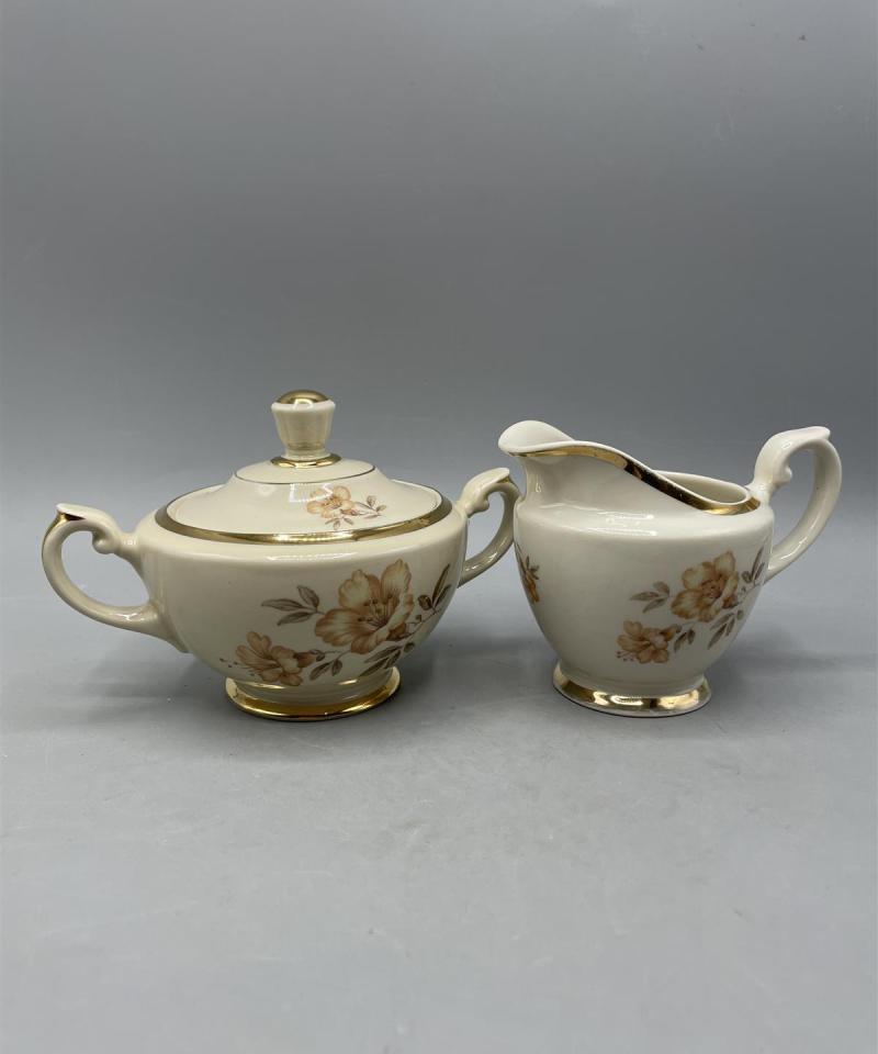 Arabia Myrna kahviastiat 23-osaa, Olga Osol