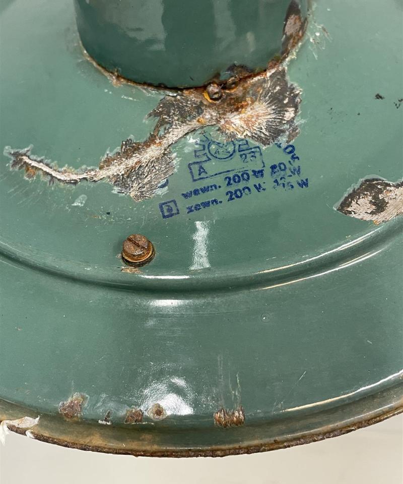 Vintage teollisuusvalaisin metalli vihreä (A)