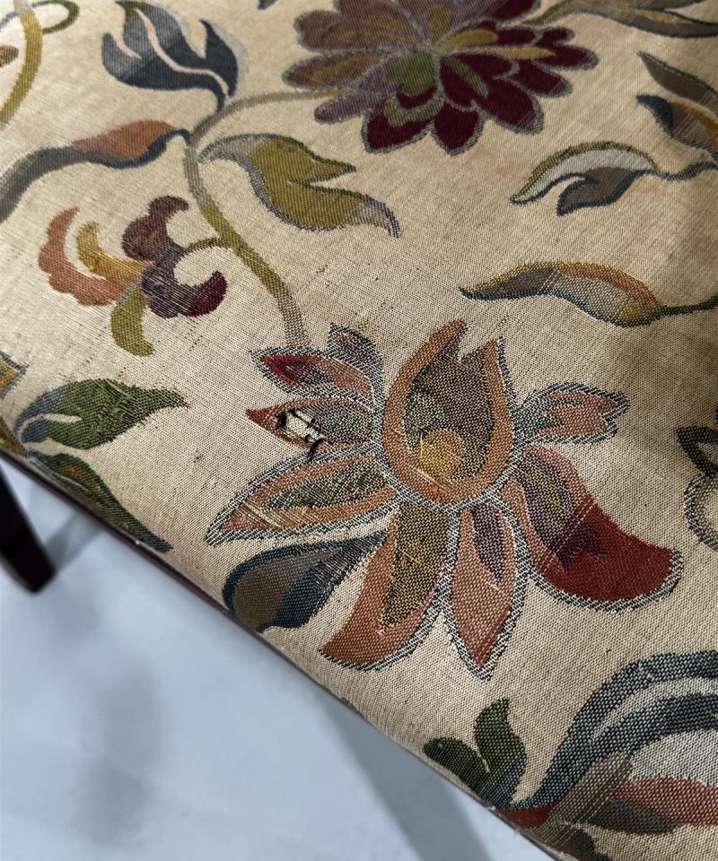 Vintage Kukkakuvioitu nojatuoli