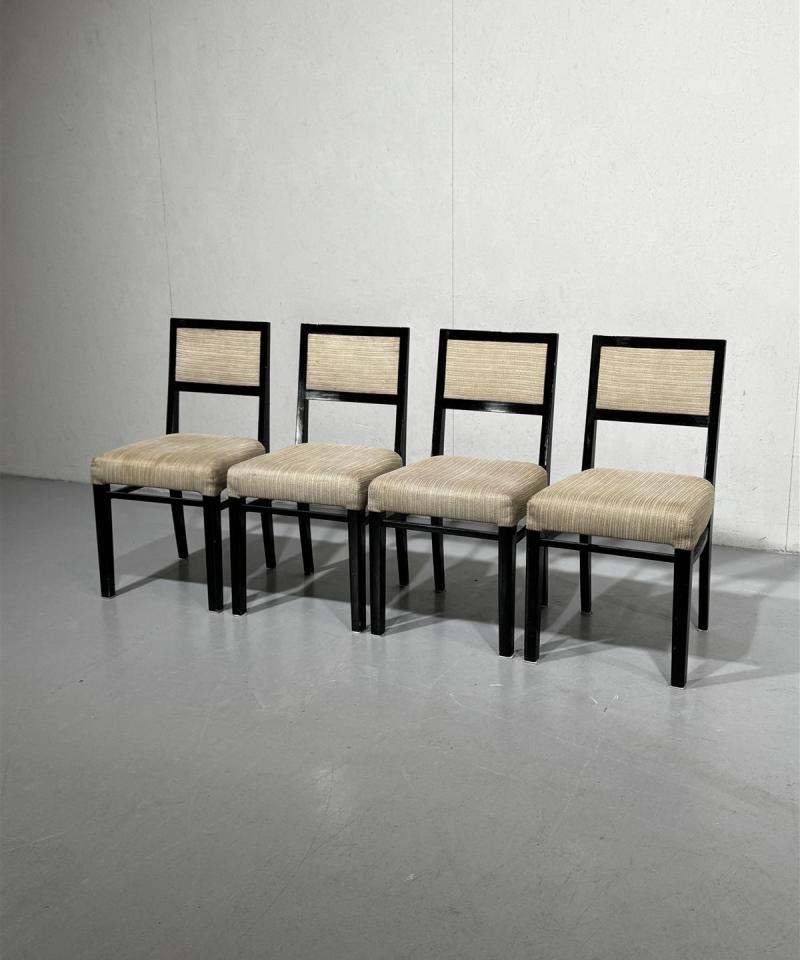 Moderni tuoli (4kpl) musta