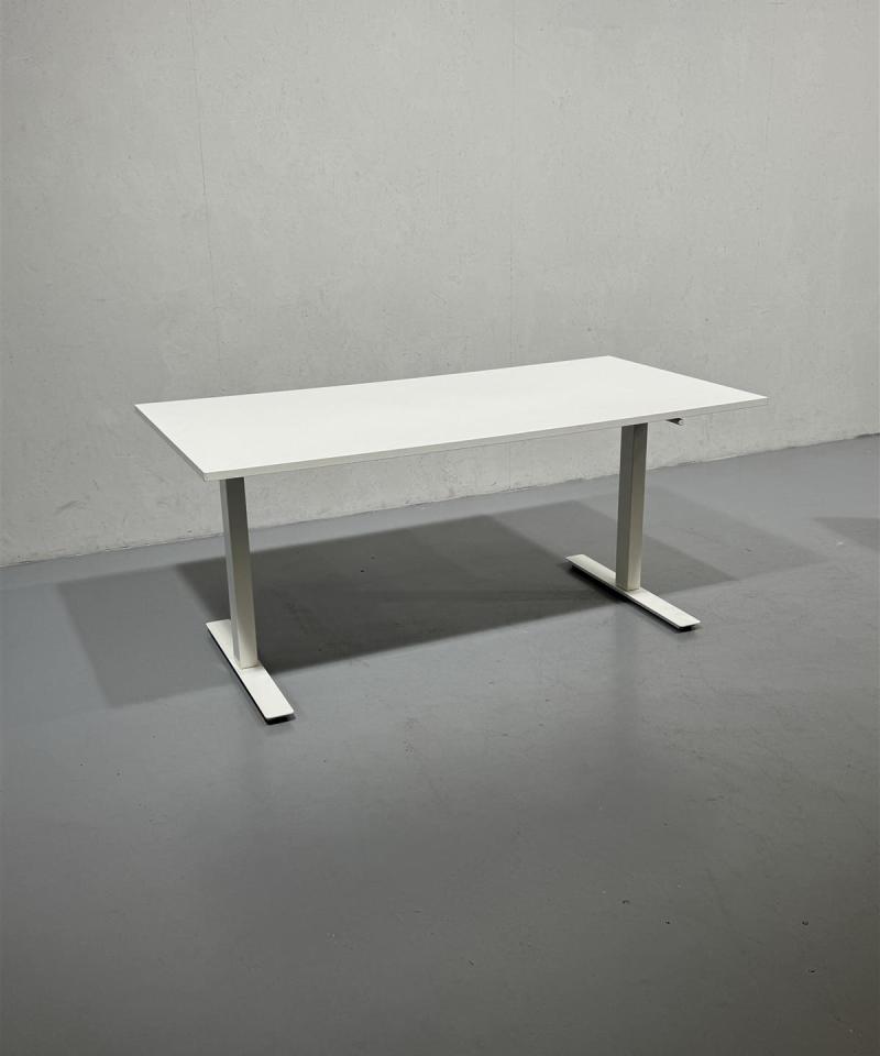 Ikea Skarsta työpöytä 160x80 säädettävä