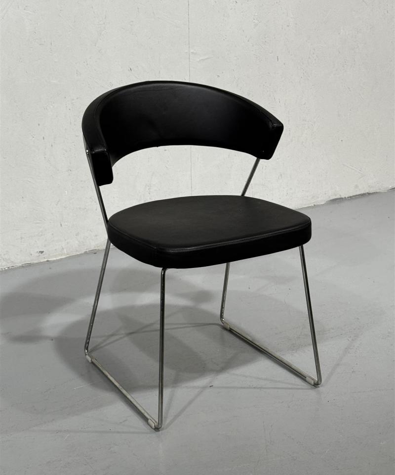 Calligaris New Your tuoli musta