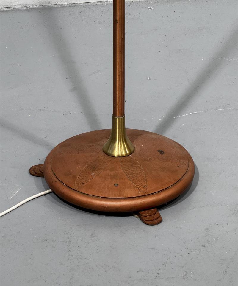 Vintage lattiavalaisin kuparijalka