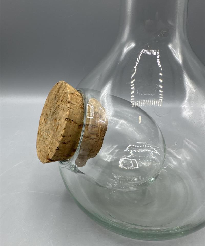 Decanter karahvi jäähdytintaskulla