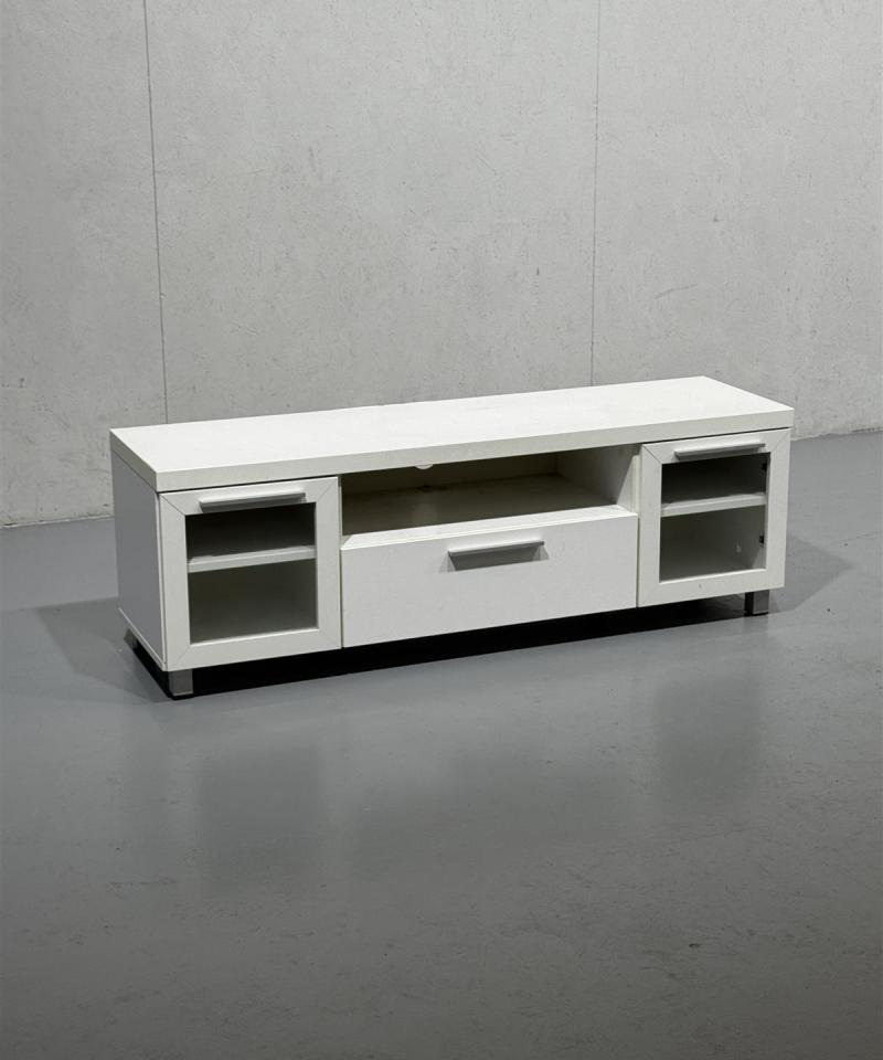 TV-taso valkoinen 135cm