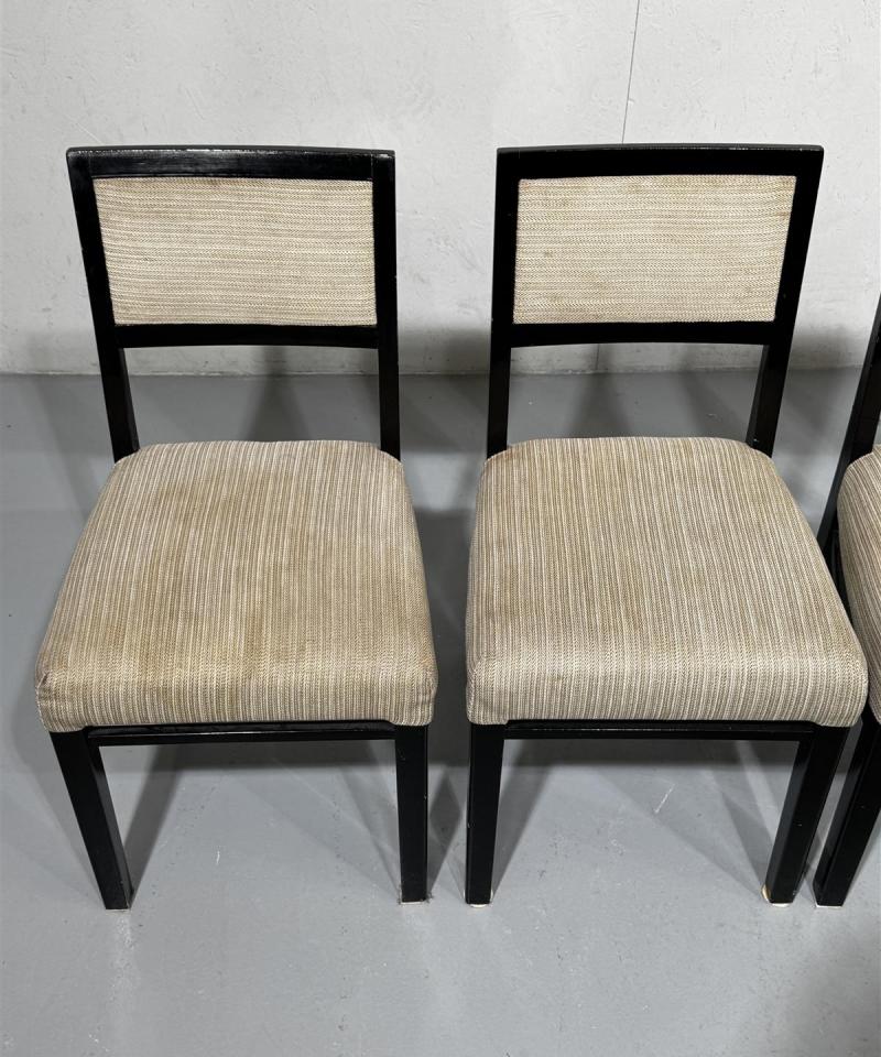 Moderni tuoli (4kpl) musta