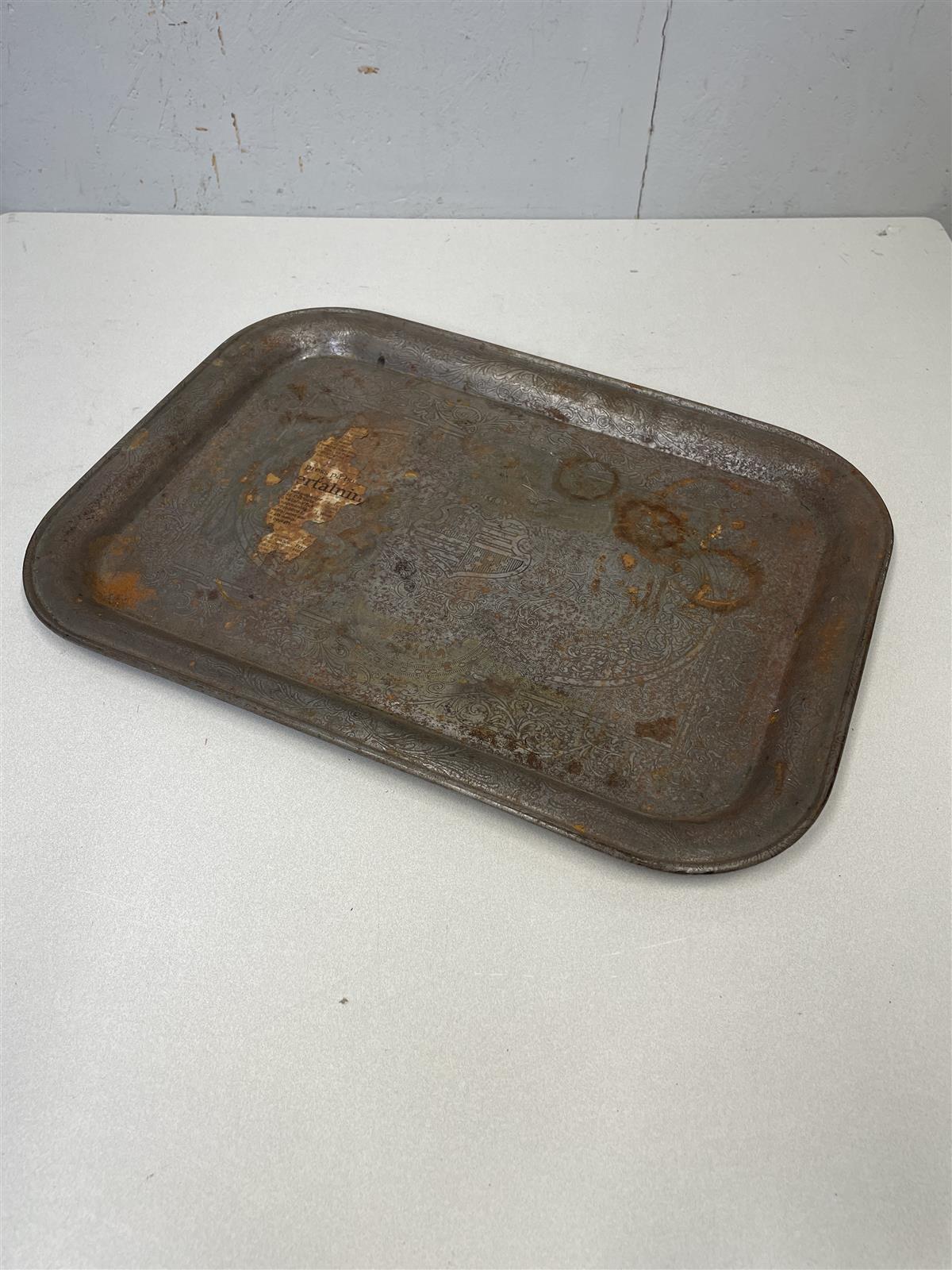 Vintage metalli tarjotin koriste