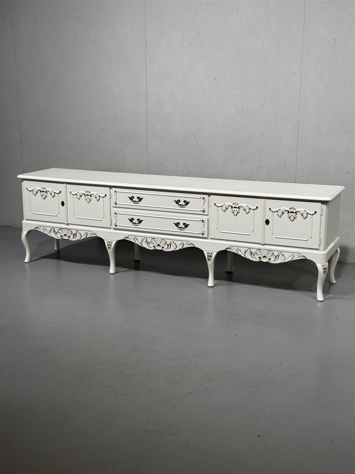 Talonpoikaisrokokoo senkki 220cm