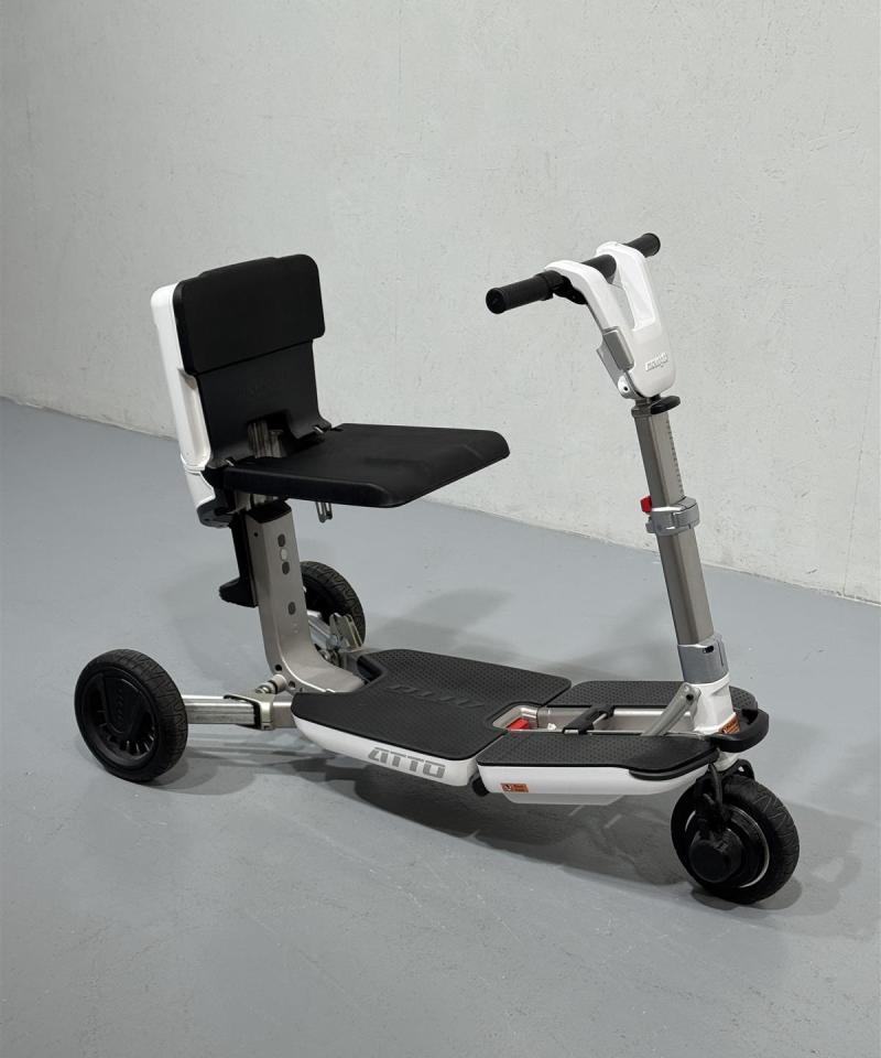 Movinglife Atto taitettava sähköskootteri (viallinen)