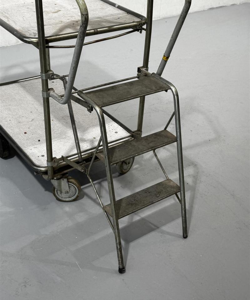 Teollinen keräilykärry